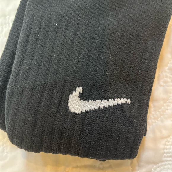Nike Classic, cushioned knee high, soccer socks, black, NWT - Picture 3 of 5